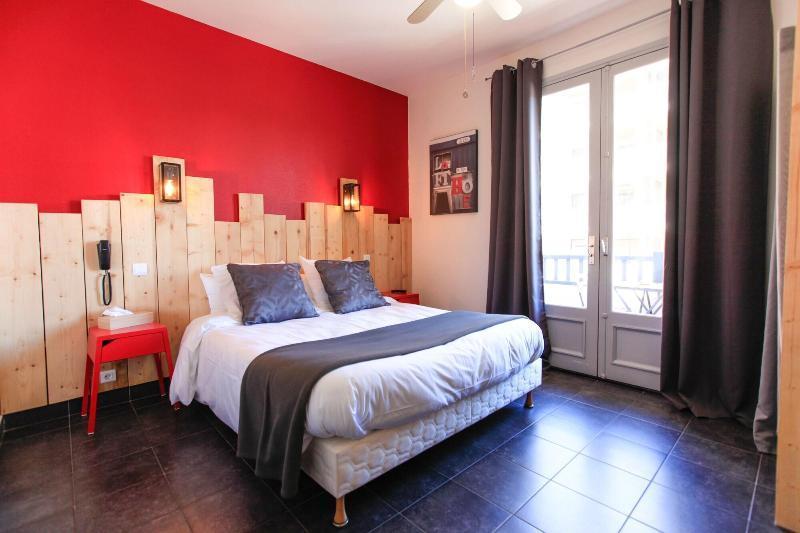 Hotel La Baine カップブルトン エクステリア 写真