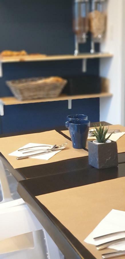 Hotel La Baine カップブルトン エクステリア 写真