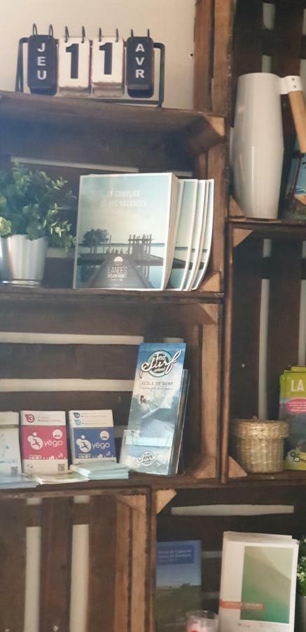 Hotel La Baine カップブルトン エクステリア 写真